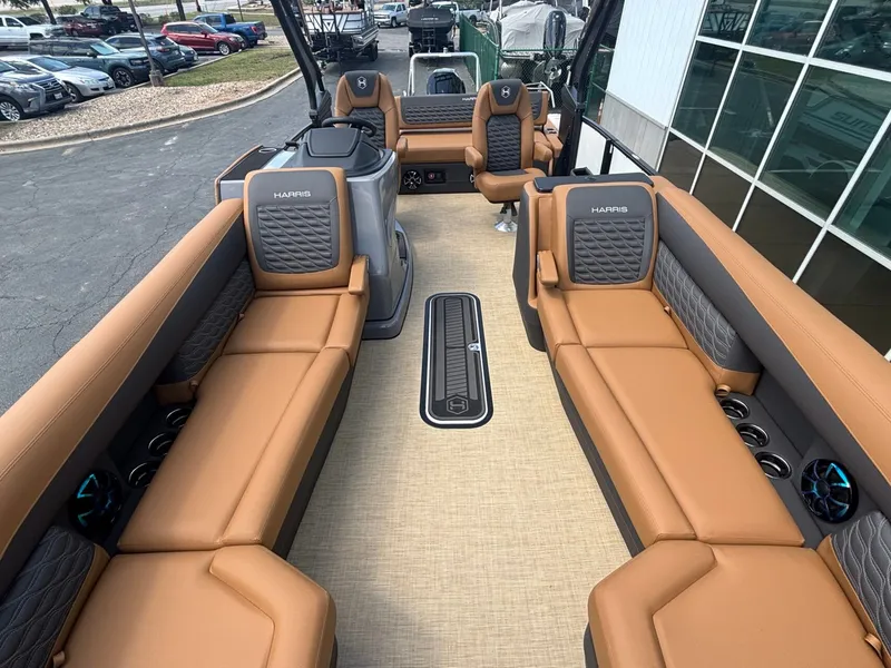 Slide: The Image of Harris Sunliner 250 2026 - 9