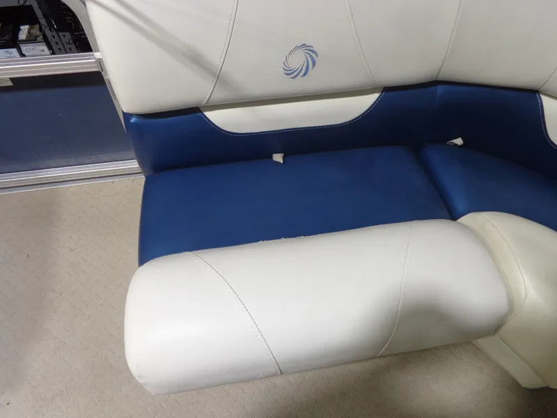 Slide: The Image of Lowe SS190 Super Sport 2013 - 18