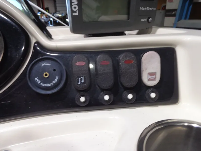 Slide: The Image of Lowe SS190 Super Sport 2013 - 34