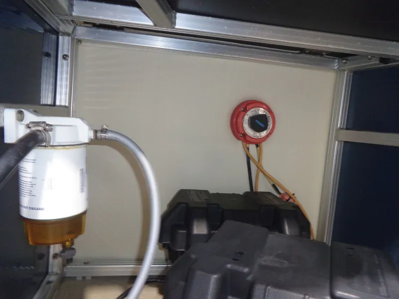 Slide: The Image of Lowe SS190 Super Sport 2013 - 39