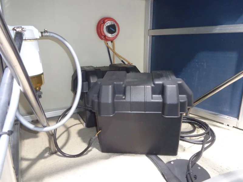 Slide: The Image of Lowe SS190 Super Sport 2013 - 41