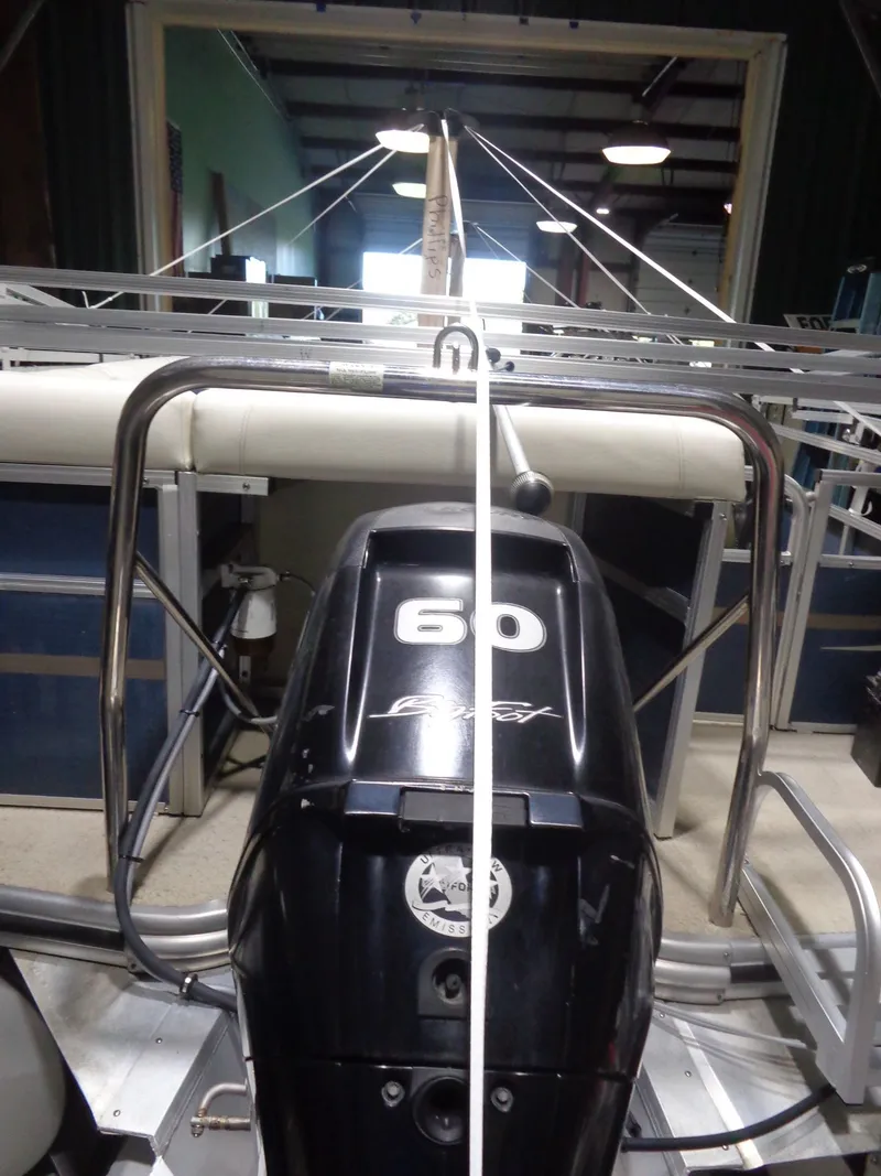 Slide: The Image of Lowe SS190 Super Sport 2013 - 6