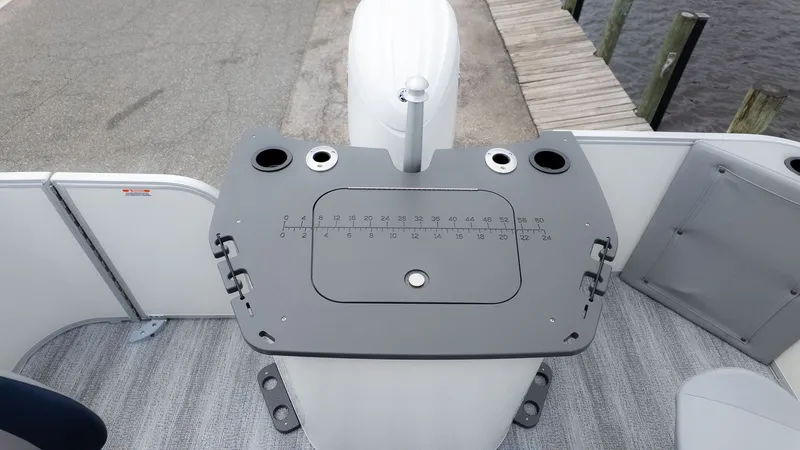 Slide: The Image of Bennington 21 S FISH AND CRUISE 2026 - 7