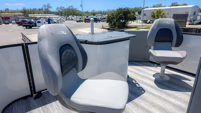 Slide: The Image of Bennington 21 S FISH AND CRUISE 2026 - 12