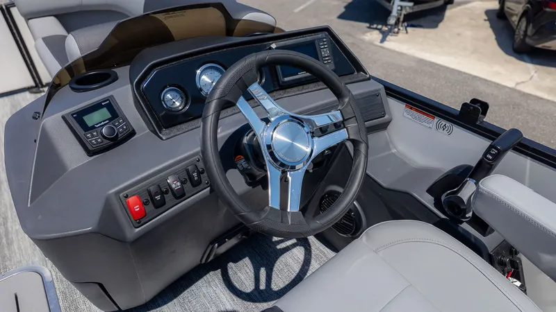 Slide: The Image of Bennington 21 S FISH AND CRUISE 2026 - 24