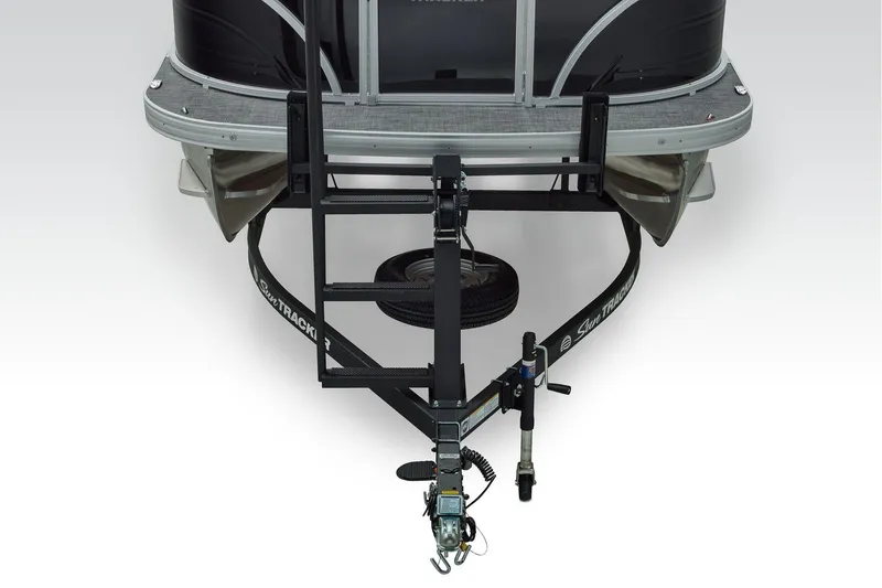 Slide: The Image of Sun Tracker Party Barge 22 RF DLX 2026 - 18