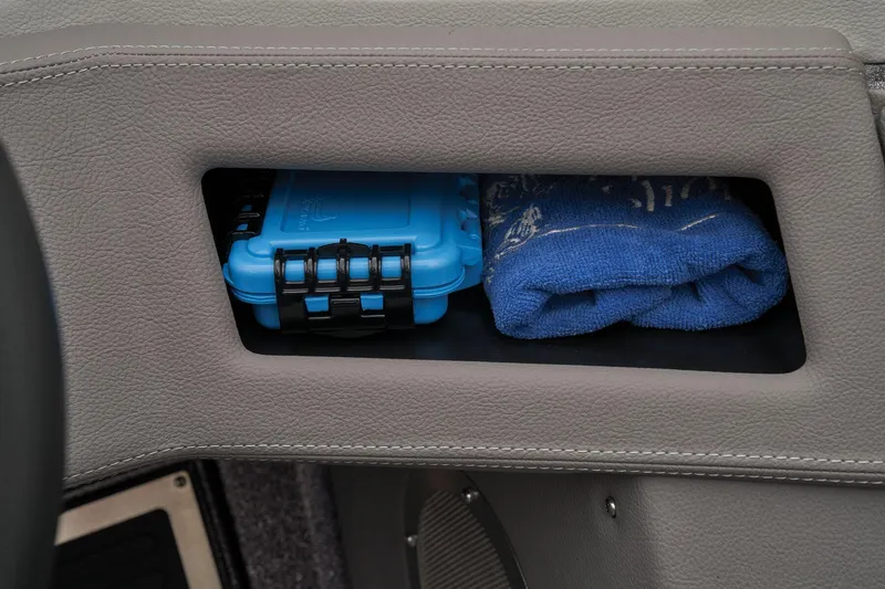 Slide: The Image of Ranger 621FS Pro 2025 - 46