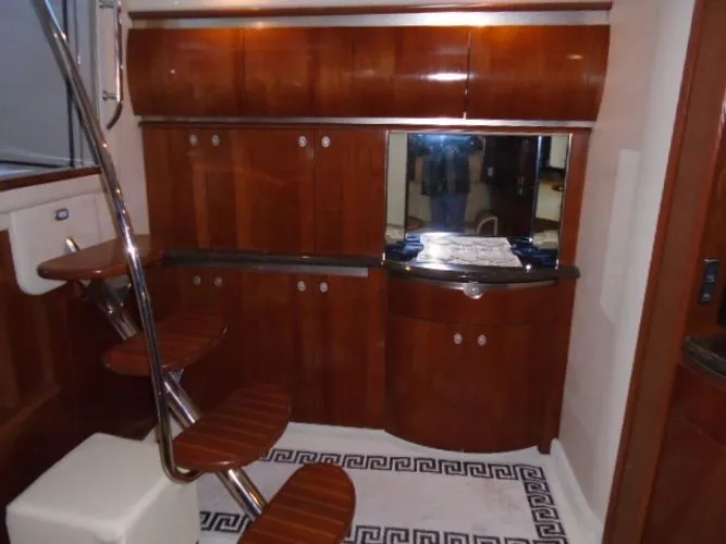 Slide: The Image of 2005 Sea Ray 500 Sundancer - Image 19 - 19