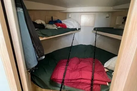 Slide: The Image of Interior of 1997 Henriques 38 El Bravo with bunk beds. - 12