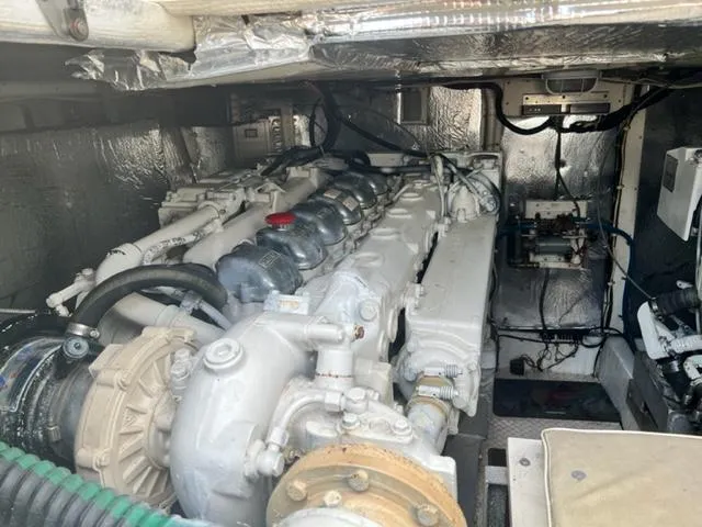 Slide: The Image of Engine room of a 1997 Henriques 38 El Bravo boat. - 13