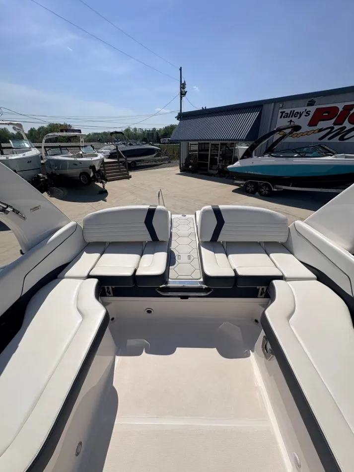 Slide: The Image of Regal 2300 Bowrider 2017 - 13