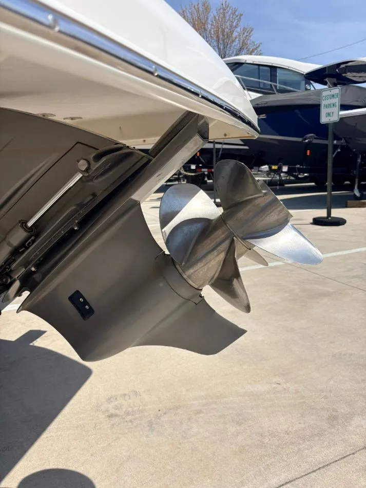 Slide: The Image of Regal 2300 Bowrider 2017 - 22