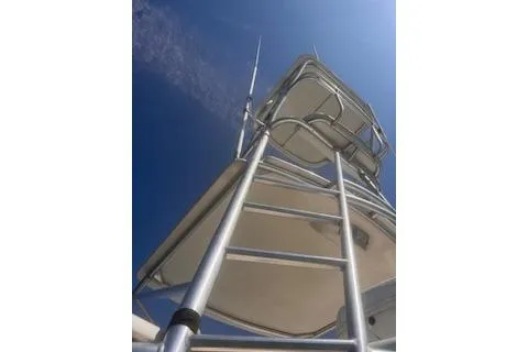 Slide: The Image of Albemarle 360 Express Fisherman 2008 tower against clear blue sky. - 12