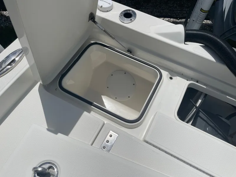 Slide: The Image of Ranger 2510 Bay 2022 - 26