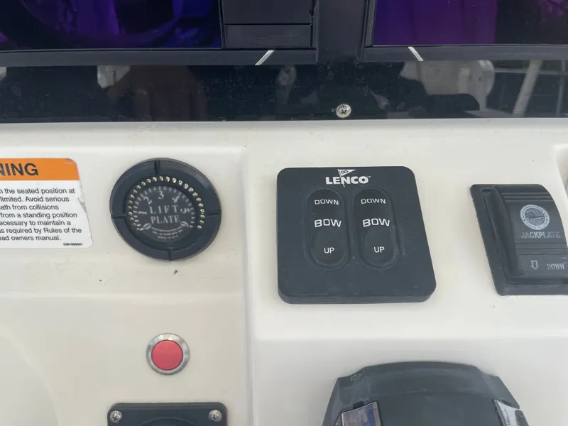 Slide: The Image of Ranger 2510 Bay 2022 - 38