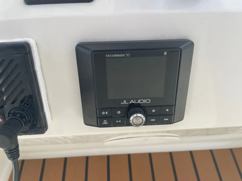 Slide: The Image of Ranger 2510 Bay 2022 - 41