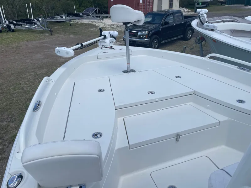 Slide: The Image of Ranger 2510 Bay 2022 - 49