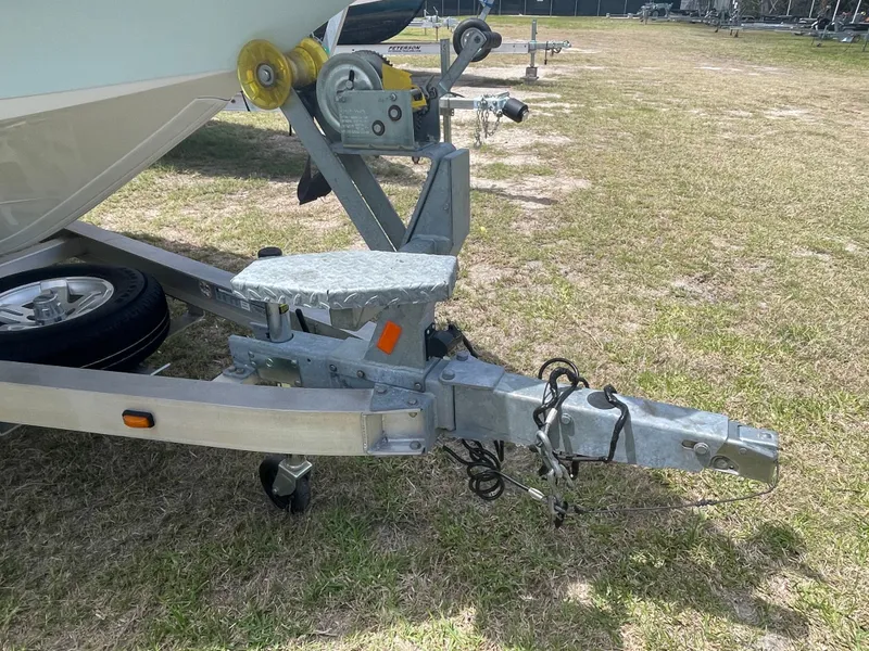 Slide: The Image of Ranger 2510 Bay 2022 - 5