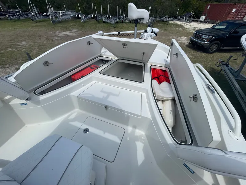 Slide: The Image of Ranger 2510 Bay 2022 - 55