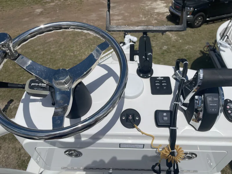 Slide: The Image of Ranger 2510 Bay 2022 - 70