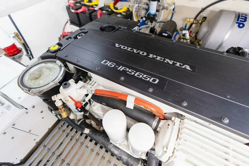 Slide: The Image of Volvo Penta D6-IPS650 engine in 2021 Tiara Yachts F44 Flybridge. - 57