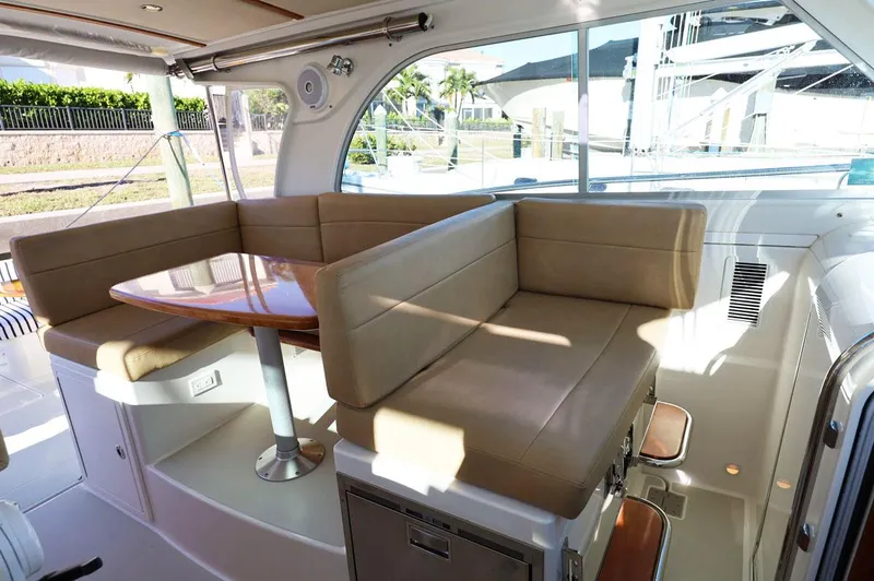 Slide: The Image of Dinette in Forward Seating Mode - 20