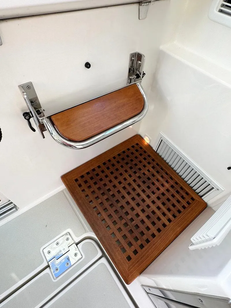 Slide: The Image of Helm Step and Footrest - 25