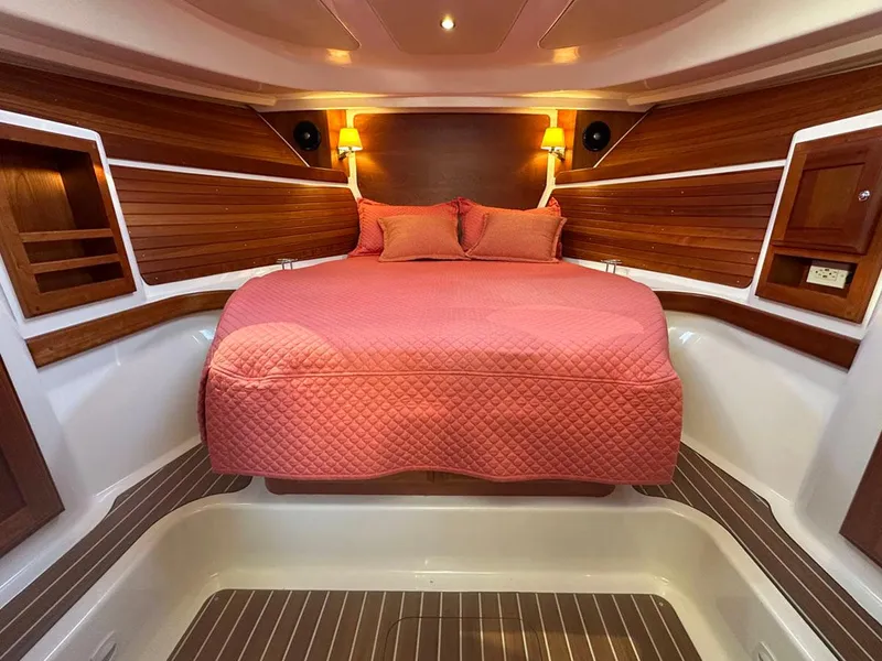 Slide: The Image of Island Berth - 32