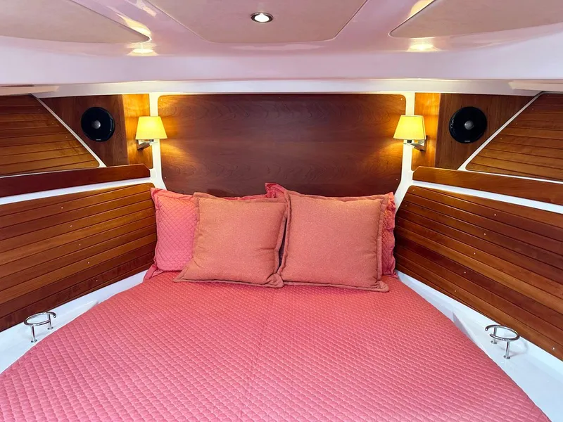 Slide: The Image of Berth Detail - 33