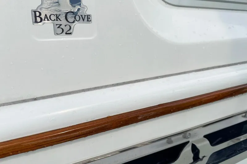 Slide: The Image of Logo - 47