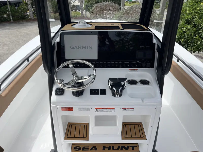 Slide: The Image of Sea Hunt Gamefish 27 Forward Seating 2026 - 13