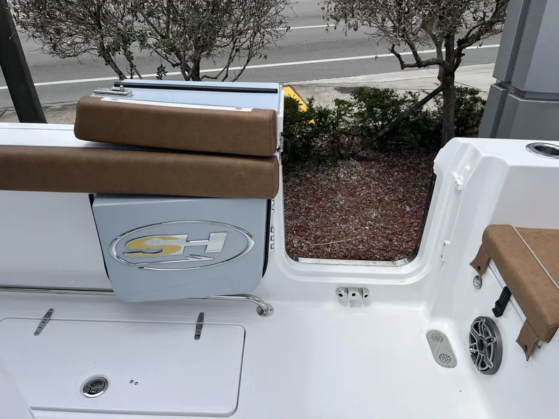 Slide: The Image of Sea Hunt Gamefish 27 Forward Seating 2026 - 32