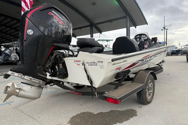 Slide: The Image of 2022 Tracker Pro Team 190 TX Tournament Edition boat with Mercury Pro XS engine. - 4