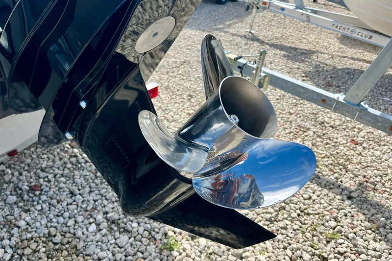 Slide: The Image of Shiny propeller of a 2026 Boston Whaler 190 Montauk. - 16