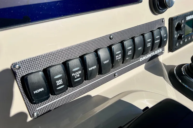 Slide: The Image of Control panel of Boston Whaler 280 Dauntless 2026. - 23