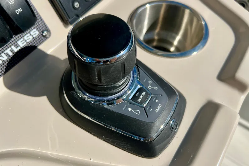 Slide: The Image of Joystick control of the 2026 Boston Whaler 280 Dauntless. - 24