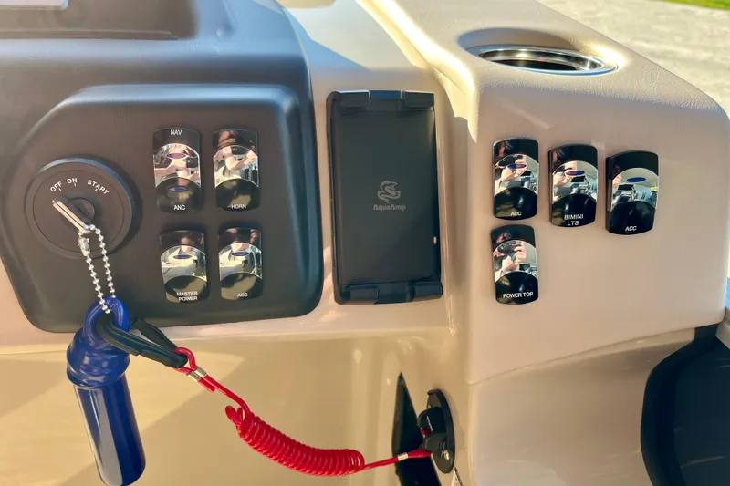 Slide: The Image of Dashboard of Harris Cruiser 210 boat, model year 2026. - 9