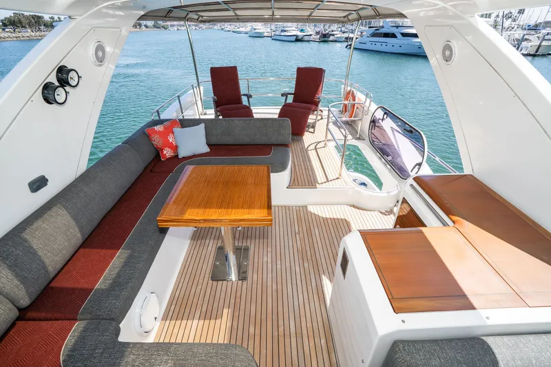 Slide: The Image of Azimut 60 Fly 2016 - 21