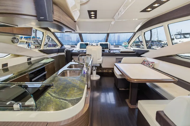 Slide: The Image of Azimut 60 Fly 2016 - 34