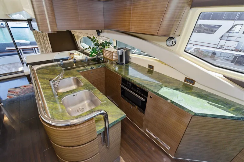 Slide: The Image of Azimut 60 Fly 2016 - 37