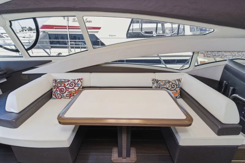 Slide: The Image of Azimut 60 Fly 2016 - 45