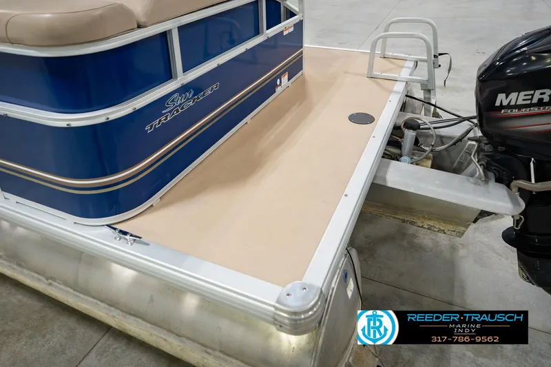 Slide: The Image of 2014 Sun Tracker Party Barge 20 DLX pontoon boat with Mercury outboard motor. - 50