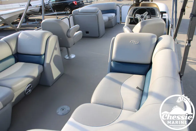 Slide: The Image of Manitou Aurora 230 VP 2020 - 20