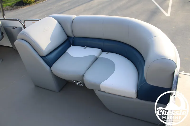 Slide: The Image of Manitou Aurora 230 VP 2020 - 9