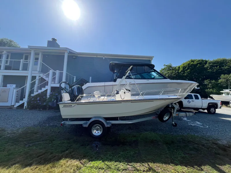 Slide: The Image of Boston Whaler 170 Montauk 2026 - 0