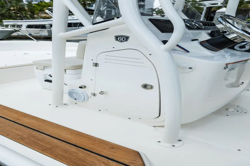 Slide: The Image of Boston Whaler 190 Montauk 2026 - 11