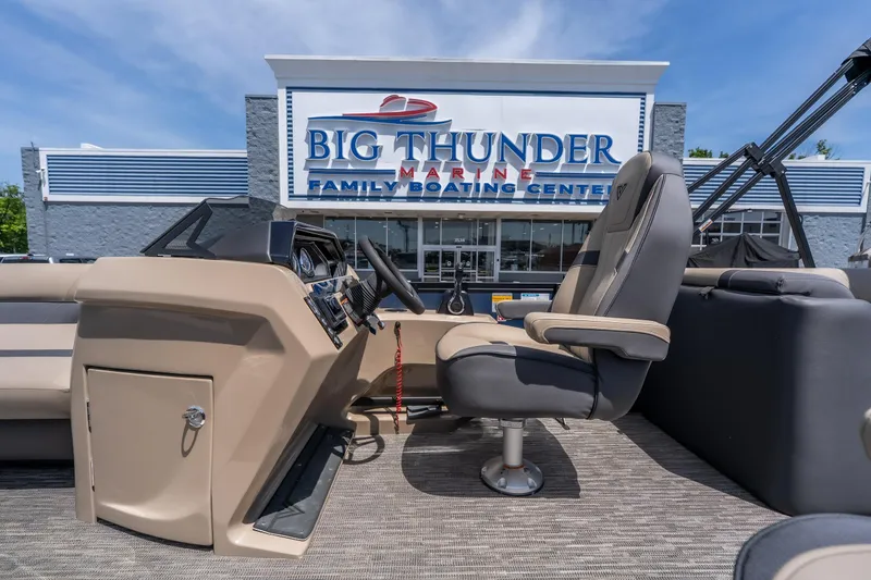 Slide: The Image of 2026 Viaggio X24U boat interior at Big Thunder Marine Family Boating Center. - 29