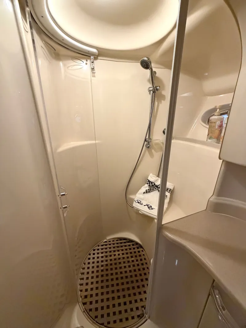 Slide: The Image of Sea Ray Sundancer 510 2001 - 35