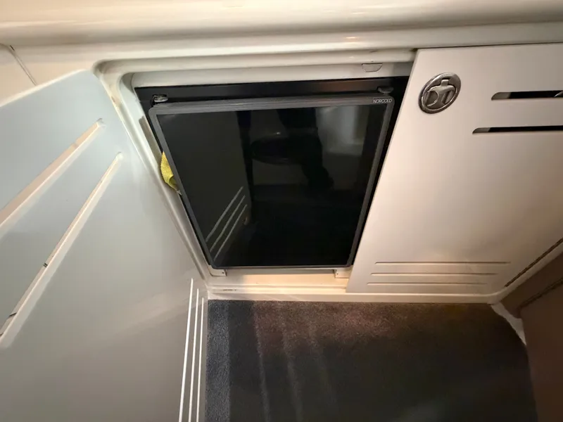 Slide: The Image of Sea Ray Sundancer 510 2001 - 8