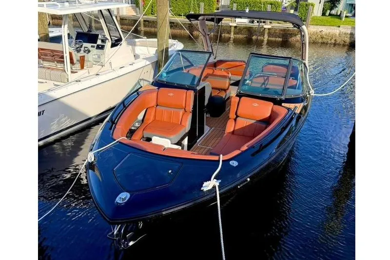 The Image of 2017 Regal 2800 Bowrider boat in water, luxurious design. - 0